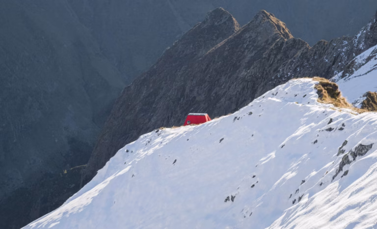 Découvrez les chalets d’exception à Val d’Isère : confort et charme Alpine